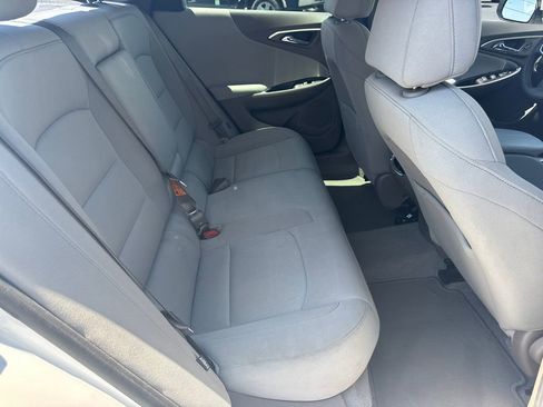 Used 2022 Chevrolet Malibu LT image 16