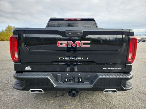New 2026 GMC Sierra 1500 Denali w/ Technology Package image 6