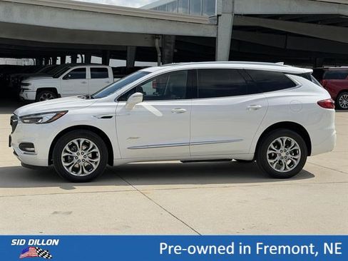 Used 2021 Buick Enclave Avenir w/ Avenir Technology Package AWD/4WD image 9