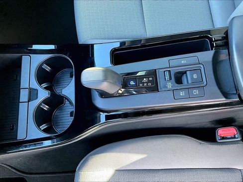 Used 2025 Toyota Prius LE image 14