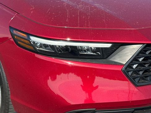Used 2025 Honda Accord LX image 12