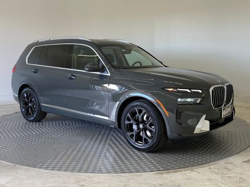 New 2026 BMW X7 xDrive40i image 7