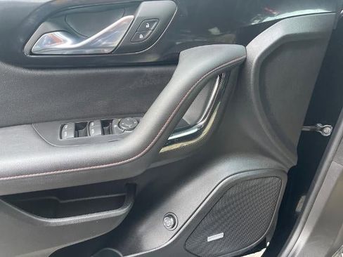 Used 2025 Chevrolet Blazer RS image 18