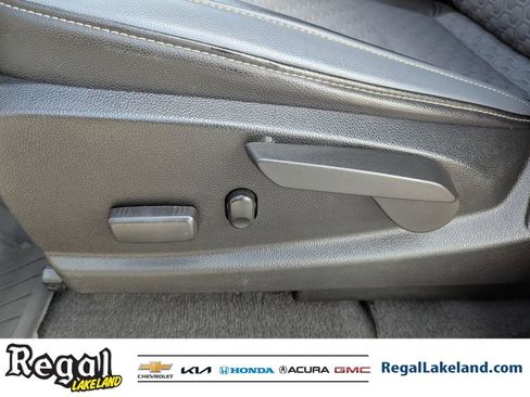 Used 2020 Chevrolet Colorado Z71 image 17