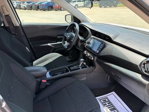 Used 2023 Nissan Kicks SV FWD image 15