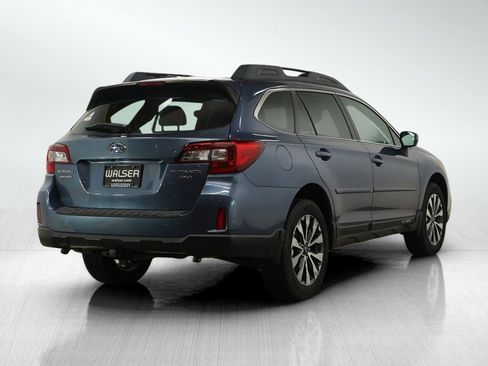 Used 2015 Subaru Outback 3.6R Limited image 5