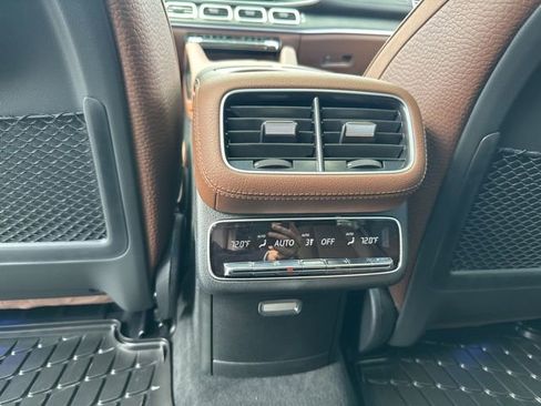 New 2026 Mercedes-Benz GLS 450 4MATIC image 27