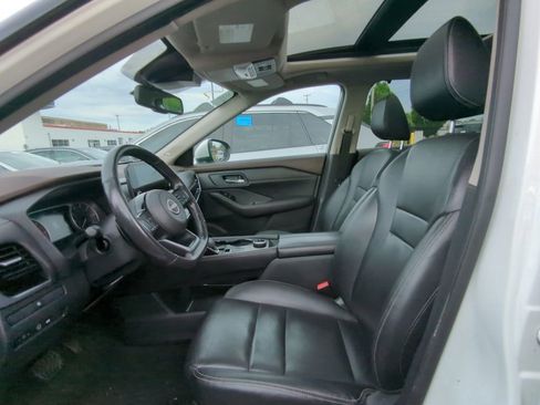 Used 2023 Nissan Rogue SL w/ SL Premium Package AWD/4WD image 6