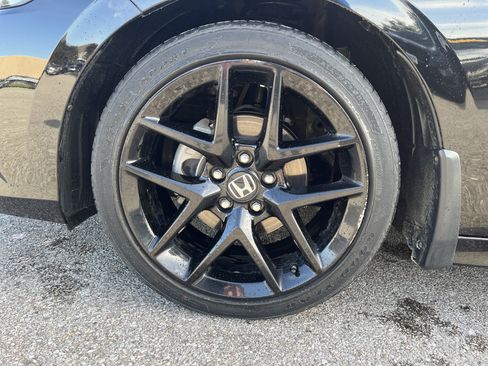 Used 2023 Honda Civic Sport image 8