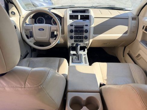 Used 2011 Ford Escape XLT w/ 203A Rapid Spec Order Code AWD/4WD image 8