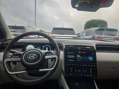 Used 2024 Hyundai Tucson Limited image 18