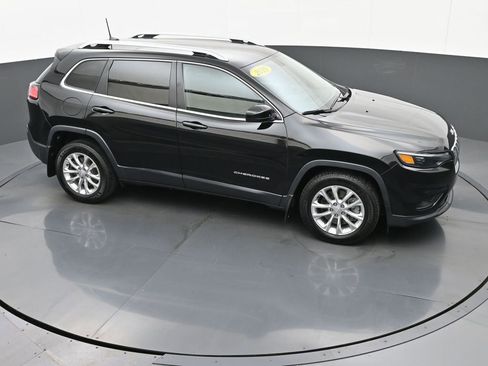 Used 2019 Jeep Cherokee Latitude w/ Popular Appearance Group FWD image 31
