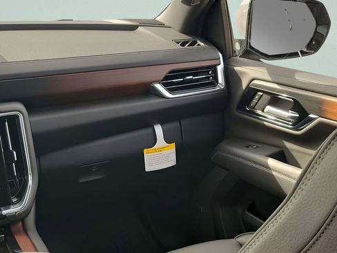 New 2026 GMC Yukon XL Denali w/ Sun & Power Step Package image 26