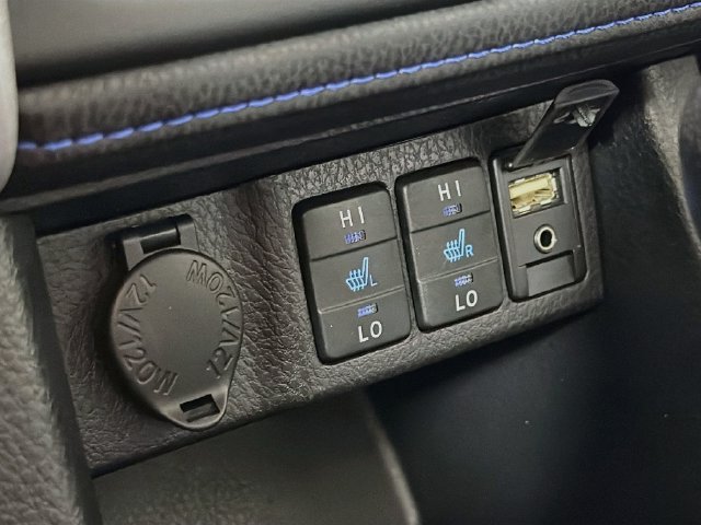 Used 2018 Toyota Corolla XSE w/ Carpet Mat Package (TMS) FWD image 27