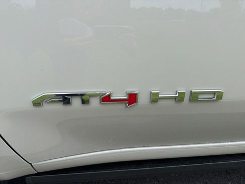 Used 2026 GMC Sierra 2500 AT4 w/ AT4 Premium Plus Package AWD/4WD image 39