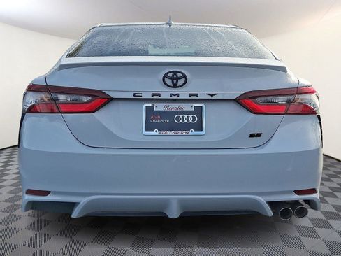 Used 2023 Toyota Camry SE image 5