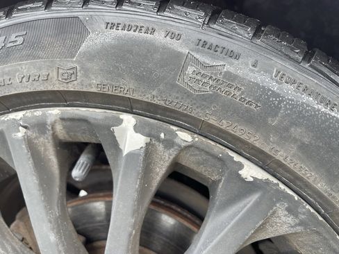 Used 2014 Ford Fiesta Titanium image 24