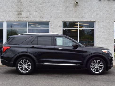 Used 2020 Ford Explorer Limited AWD/4WD image 3