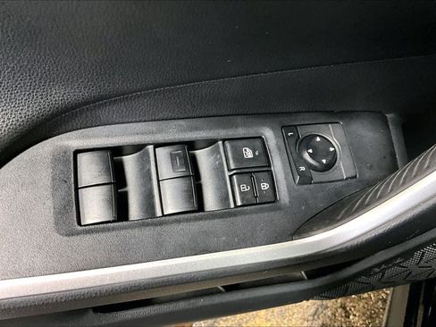 Used 2020 Toyota RAV4 TRD Off-Road image 32