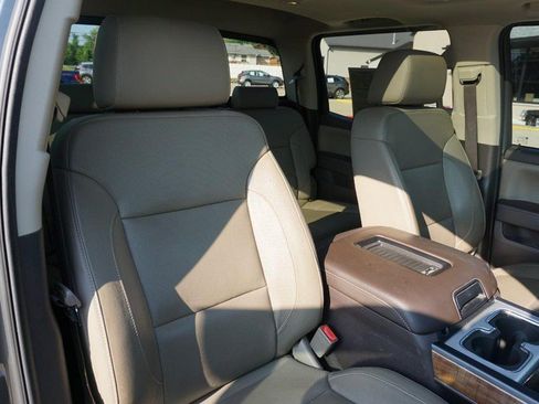 Used 2018 GMC Sierra 1500 SLT AWD/4WD image 32