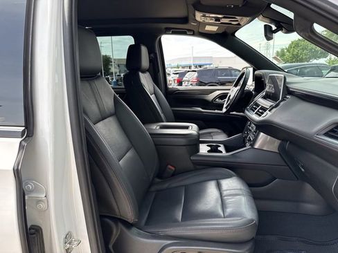Used 2022 Chevrolet Tahoe RST w/ Luxury Package RWD image 30