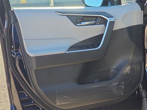 New 2025 Toyota RAV4 XLE Premium image 17