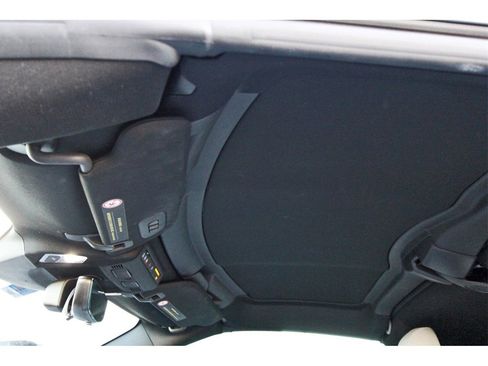 Used 2022 Chevrolet Corvette Stingray Preferred Cpe w/ Z51 Performance Package image 18