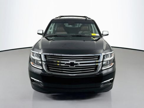 Used 2019 Chevrolet Suburban Premier w/ Premier Plus Edition AWD/4WD image 2