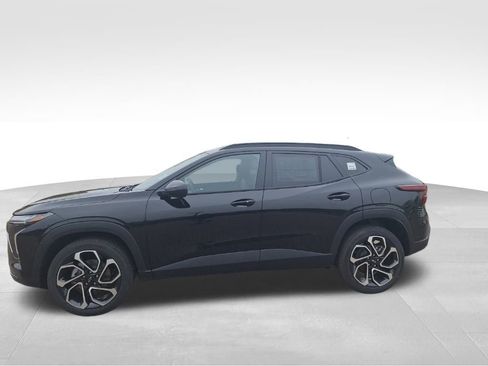 New 2026 Chevrolet Trax RS w/ Driver Confidence Package image 18