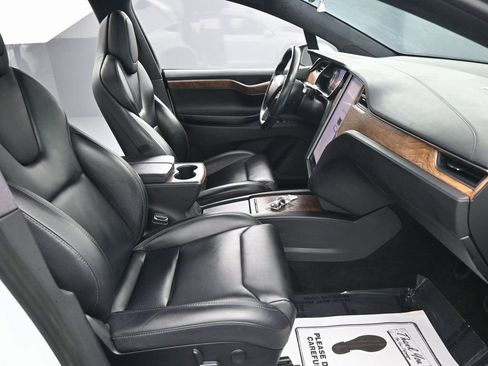 Used 2019 Tesla Model X Long Range image 34