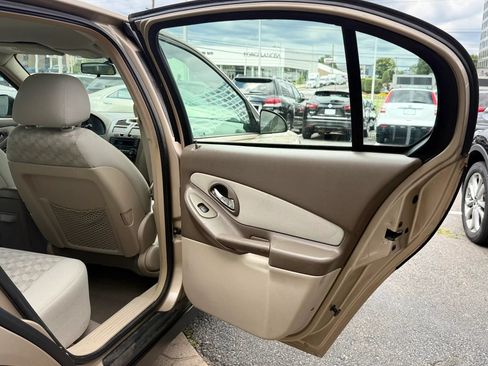 Used 2004 Chevrolet Malibu LS w/ Preferred Equipment Group FWD image 26