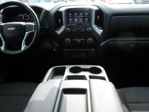 Certified 2021 Chevrolet Silverado 1500 LT w/ Convenience Package II AWD/4WD image 17