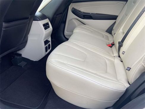 Used 2019 Ford Edge Titanium image 8