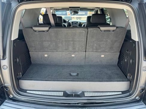 Used 2017 GMC Yukon Denali w/ Open Road Package AWD/4WD image 30
