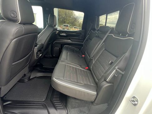 Used 2024 GMC Sierra 1500 AT4X image 14