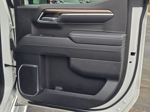 Used 2023 Chevrolet Silverado 1500 LT image 8