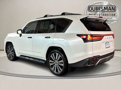 Used 2024 Lexus LX 600 4WD w/ Appearance Package image 7