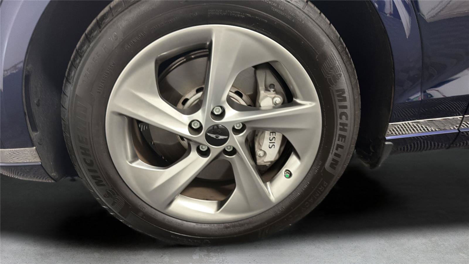 Used 2026 Genesis GV70 2.5T Select AWD/4WD image 24