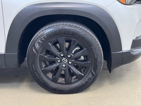 Used 2025 MAZDA CX-50 AWD 2.5 S w/ Preferred Package image 4