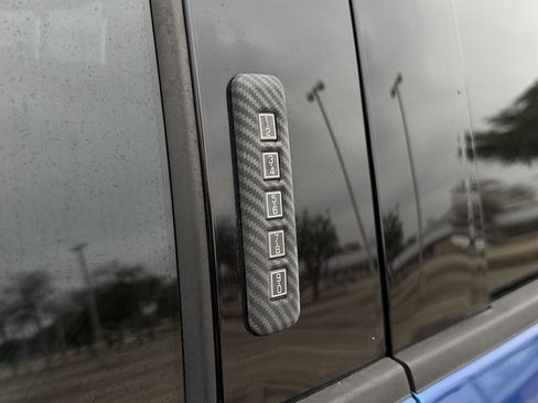 Used 2017 Ford F150 Raptor w/ Equipment Group 802A Luxury image 23