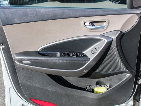 Used 2018 Hyundai Santa Fe Sport image 22