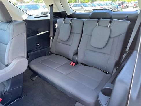 Certified 2026 Ford Explorer Active AWD/4WD image 8