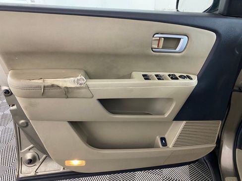 Used 2011 Honda Pilot EX-L image 12