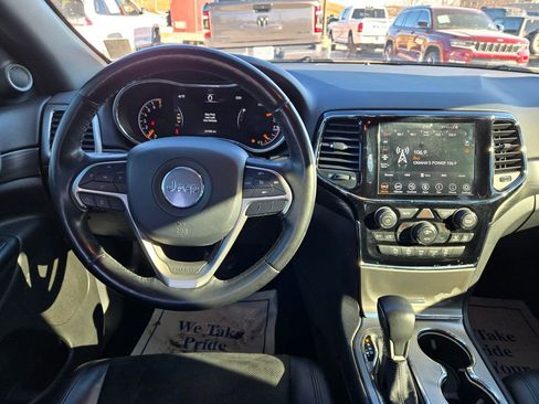 Used 2020 Jeep Grand Cherokee Altitude image 18