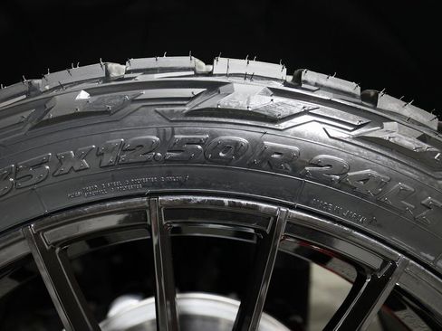 Used 2026 Cadillac Escalade ESV V image 58