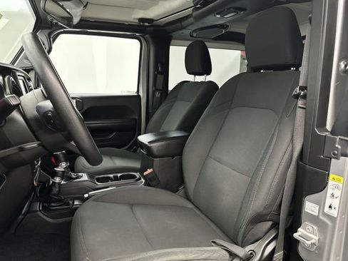 Used 2019 Jeep Wrangler Sport image 16