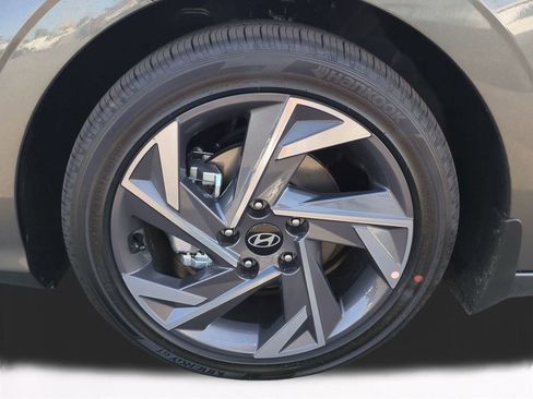 New 2026 Hyundai Elantra Limited image 11