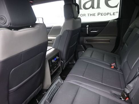 Used 2025 GMC Hummer EV 3X w/ LPO, Illumination Package AWD/4WD image 23
