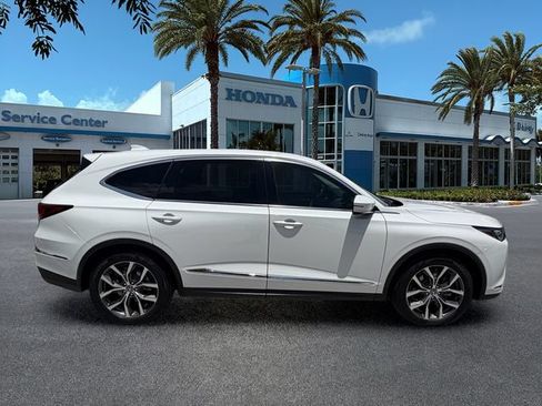 Used 2024 Acura MDX FWD w/ Technology Package image 7