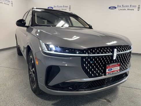 Used 2024 Lincoln Nautilus Reserve w/ Equipment Group 202A image 37